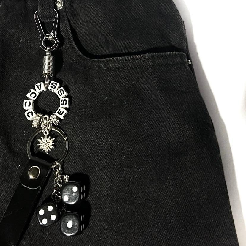 Leathẻ Alphabet - Keychain