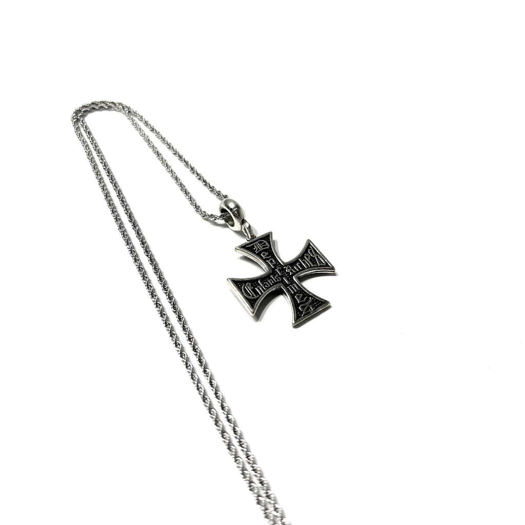 Access Chopper - Necklace