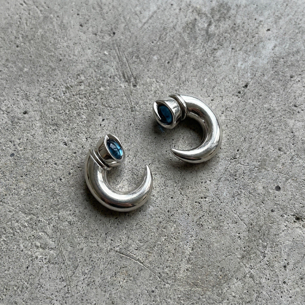 Nail Earing